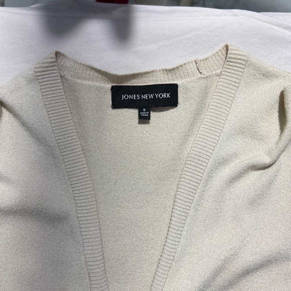 Cardigan - Picture 2 of 2